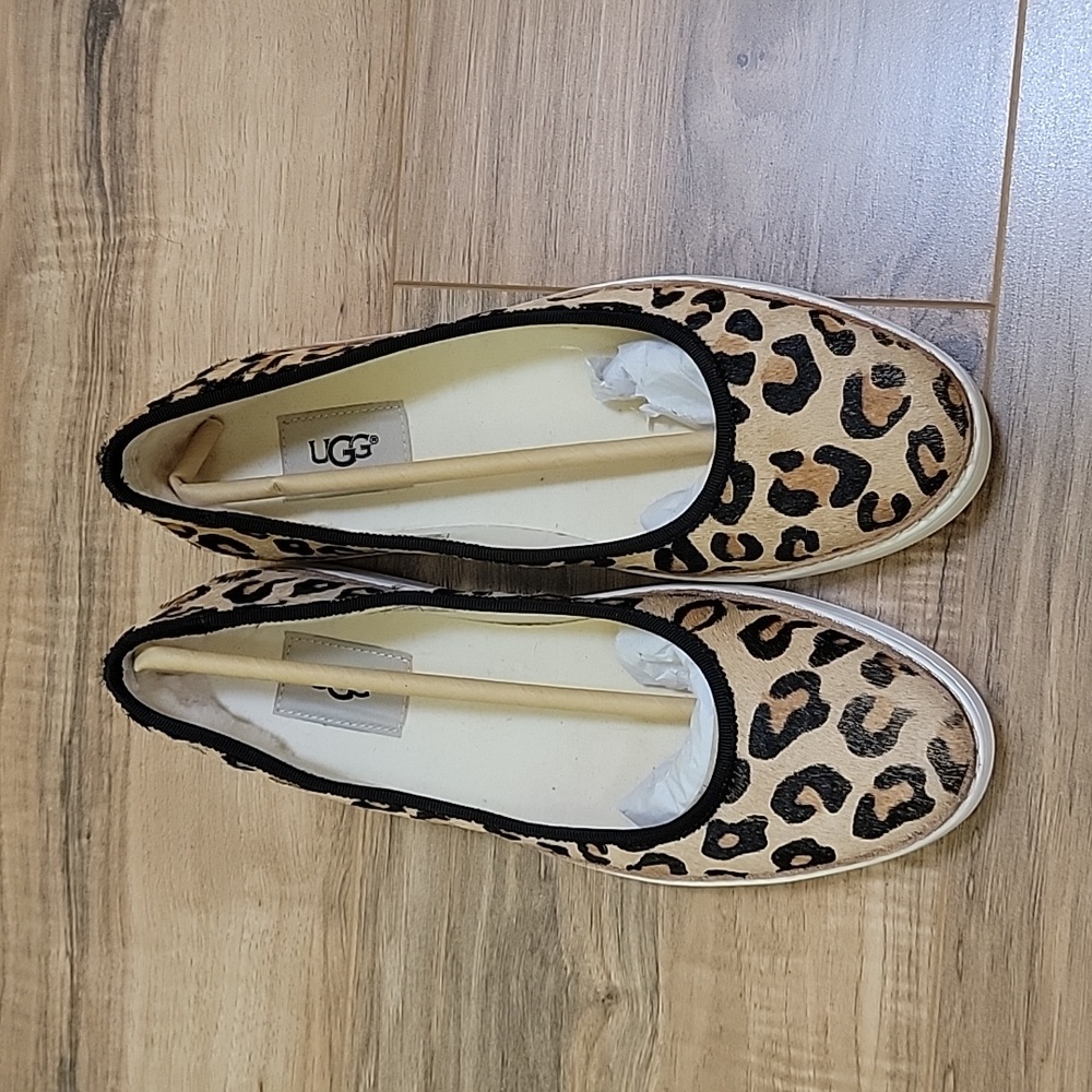 UGG leopard print pony hair flats, size US 7.5 - Picture 8 of 12